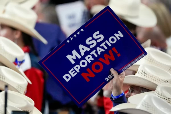 Trump Making Mass Deportation Central to His Campaign