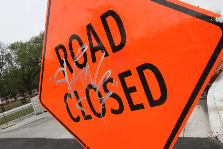 Lawndale Drive Lane Closures