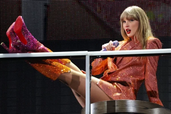 Taylor Swift Announces 12th Studio Album