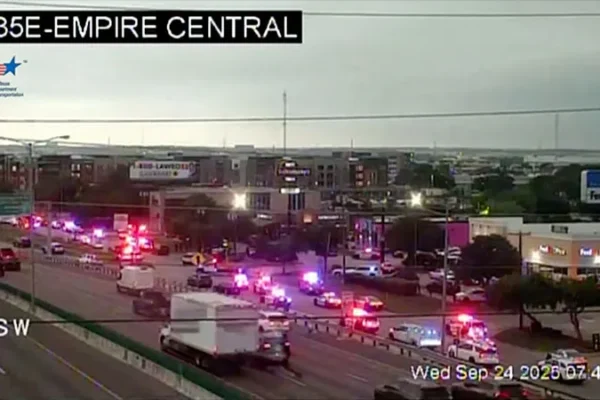 3 Shot at Dallas Immigration Office