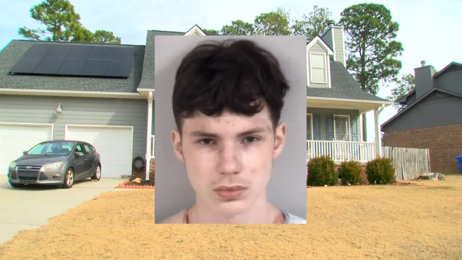17-year-old called 911 after allegedly killing his mother in North Carolina